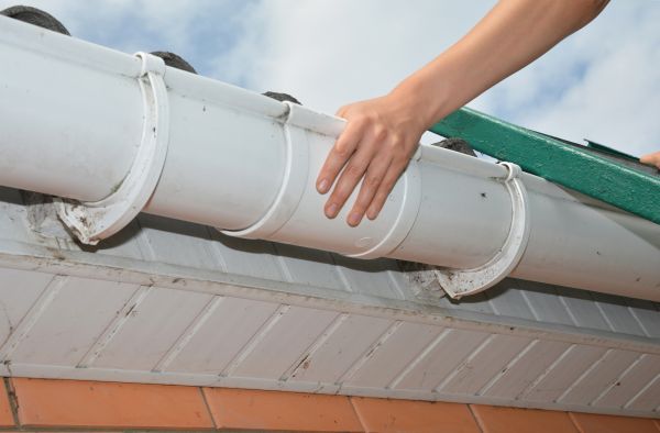 Gutter Reattachment in Sioux City